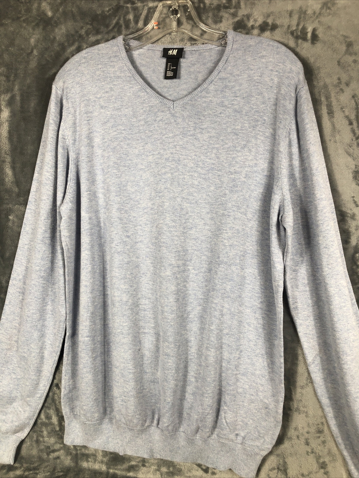 H&M Sweater Men’s Pull Over V-Neck Light Blue Long Sleeves Adult Large