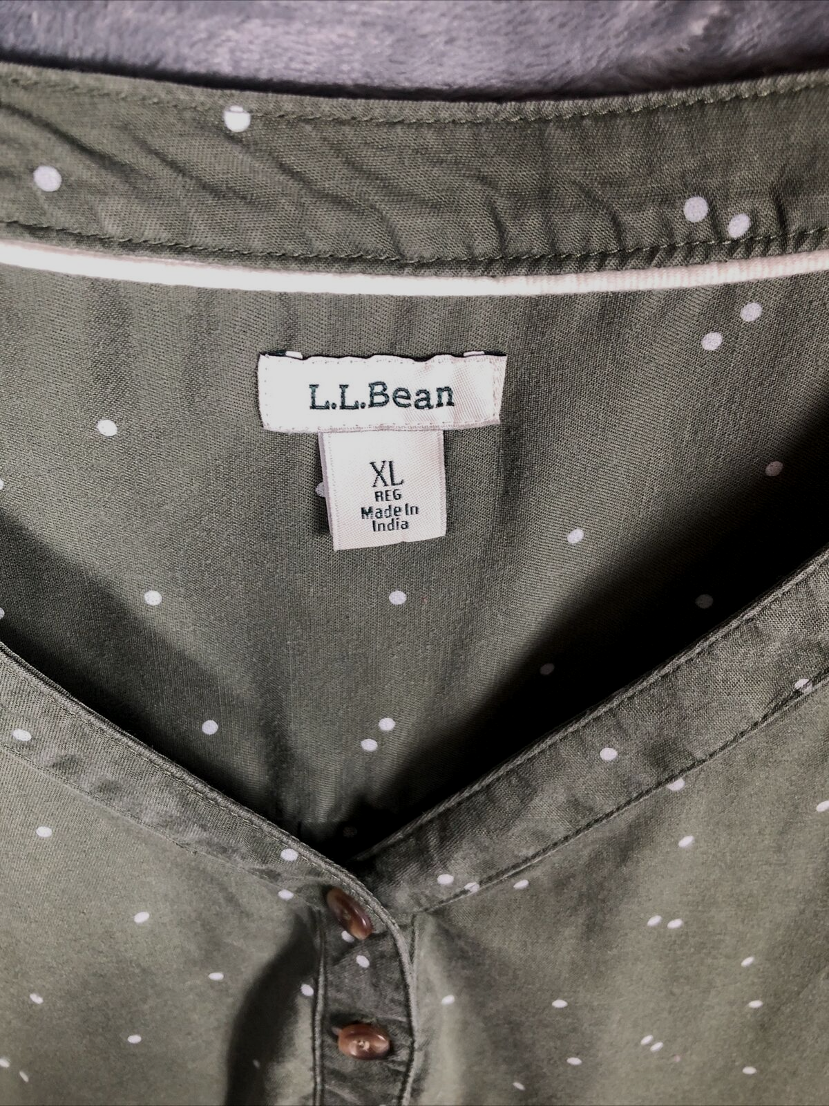 LL Bean V-Neck Womens Green Polka Dot Long Sleeve Shirt Size Adult X Large