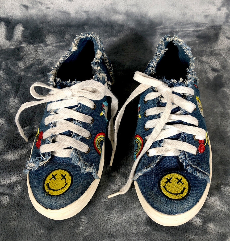 Union Bay Tennis Shoes Smiley Face Casual Youth  Size 3