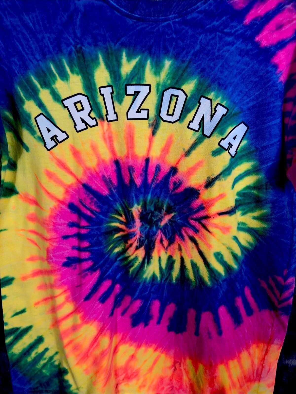 Unisex Tie-Dyed Hippie Swirl Arizona T-Shirt Size Adult Medium