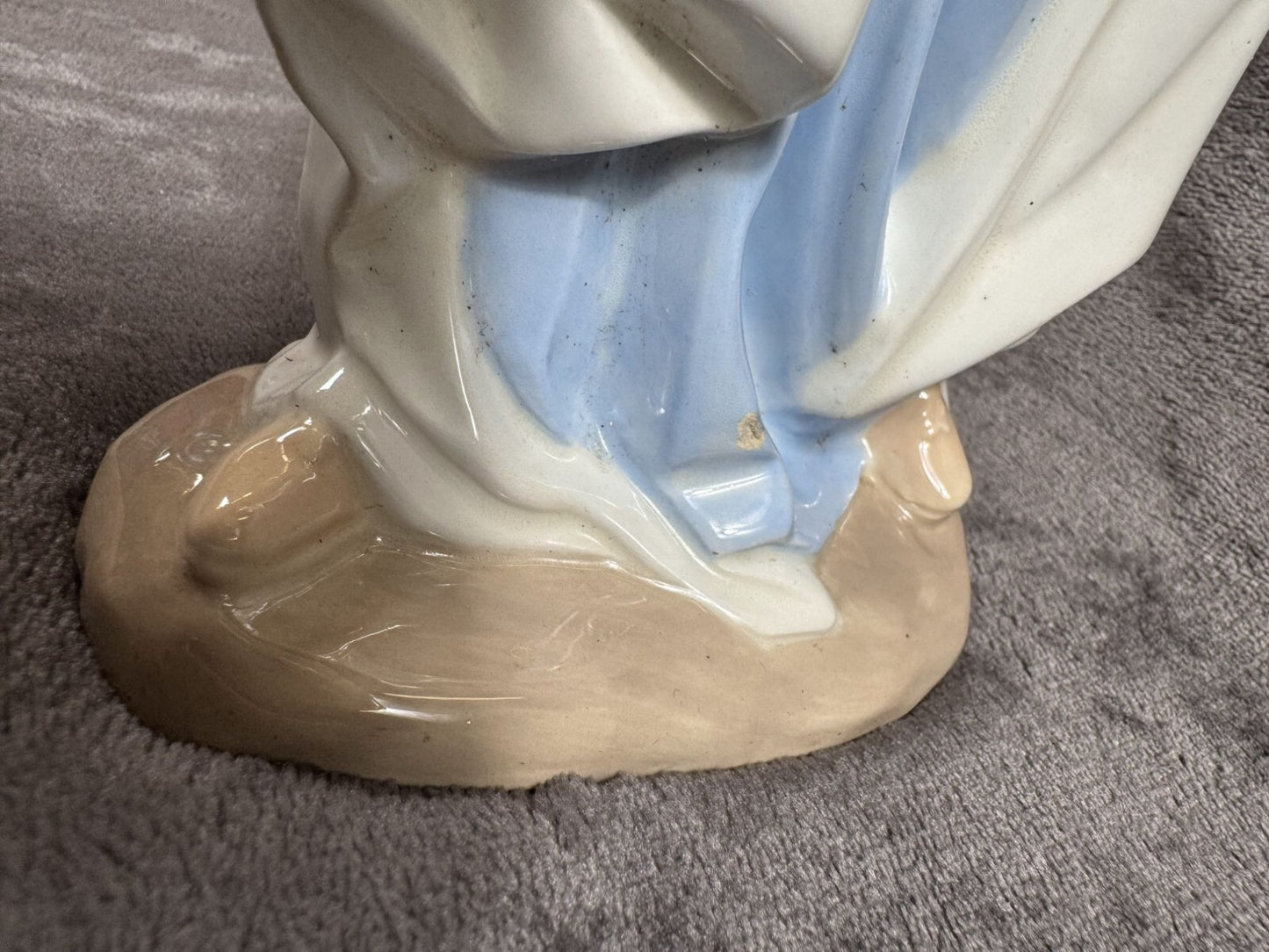 Nao by Lladro Collectible Porcelain Figurine: KING BALTHASAR WITH JUG - 11-1/4"