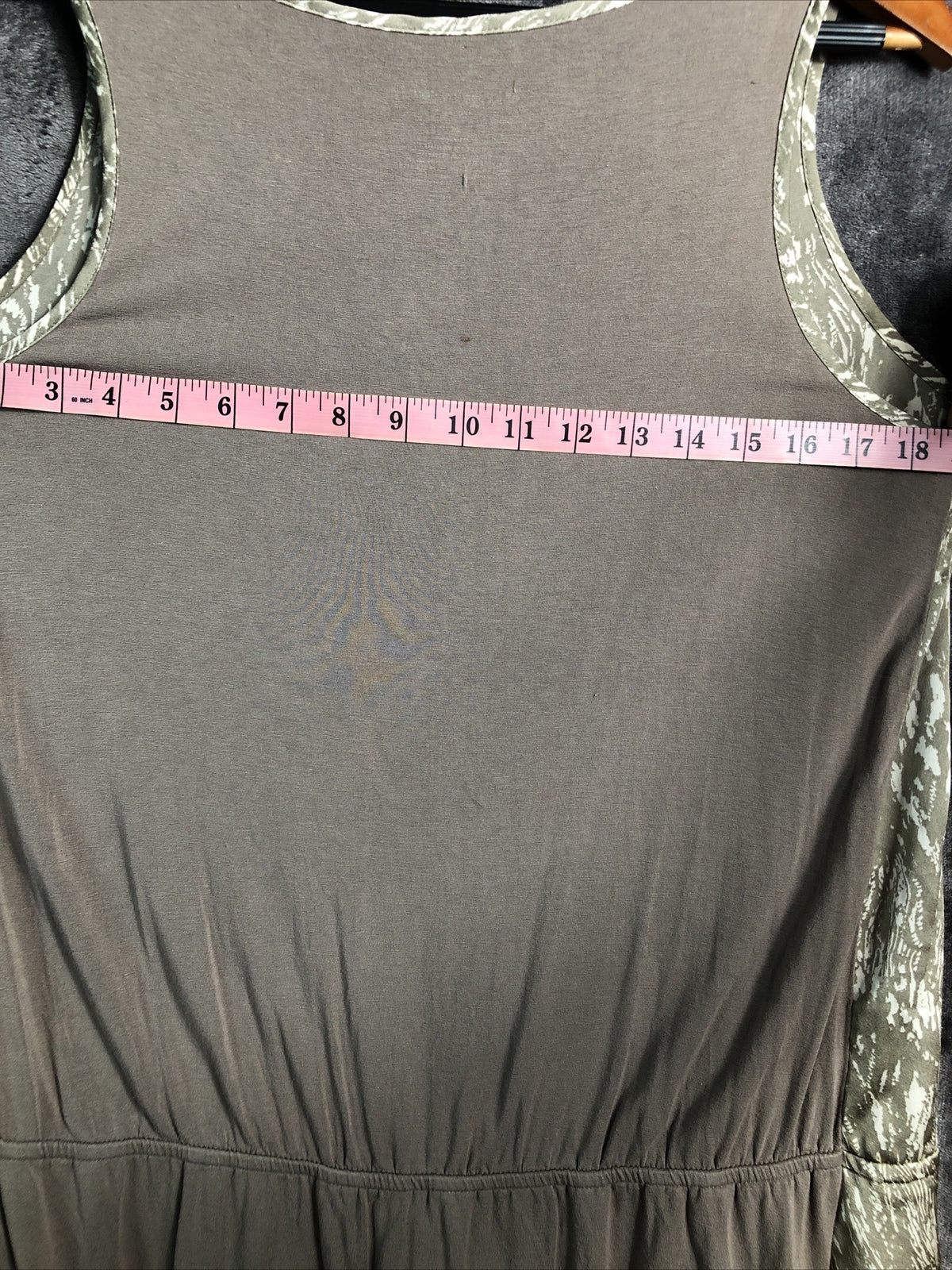 Liz Lange Women’s  Shirt Maternity Top Pleaded Draw String Sleeveless Size M