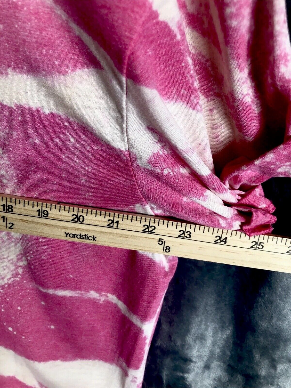 Be Kind Tye-Dyed Bleached Women’s T-Shirt Pink Inspirational Size Extra Large