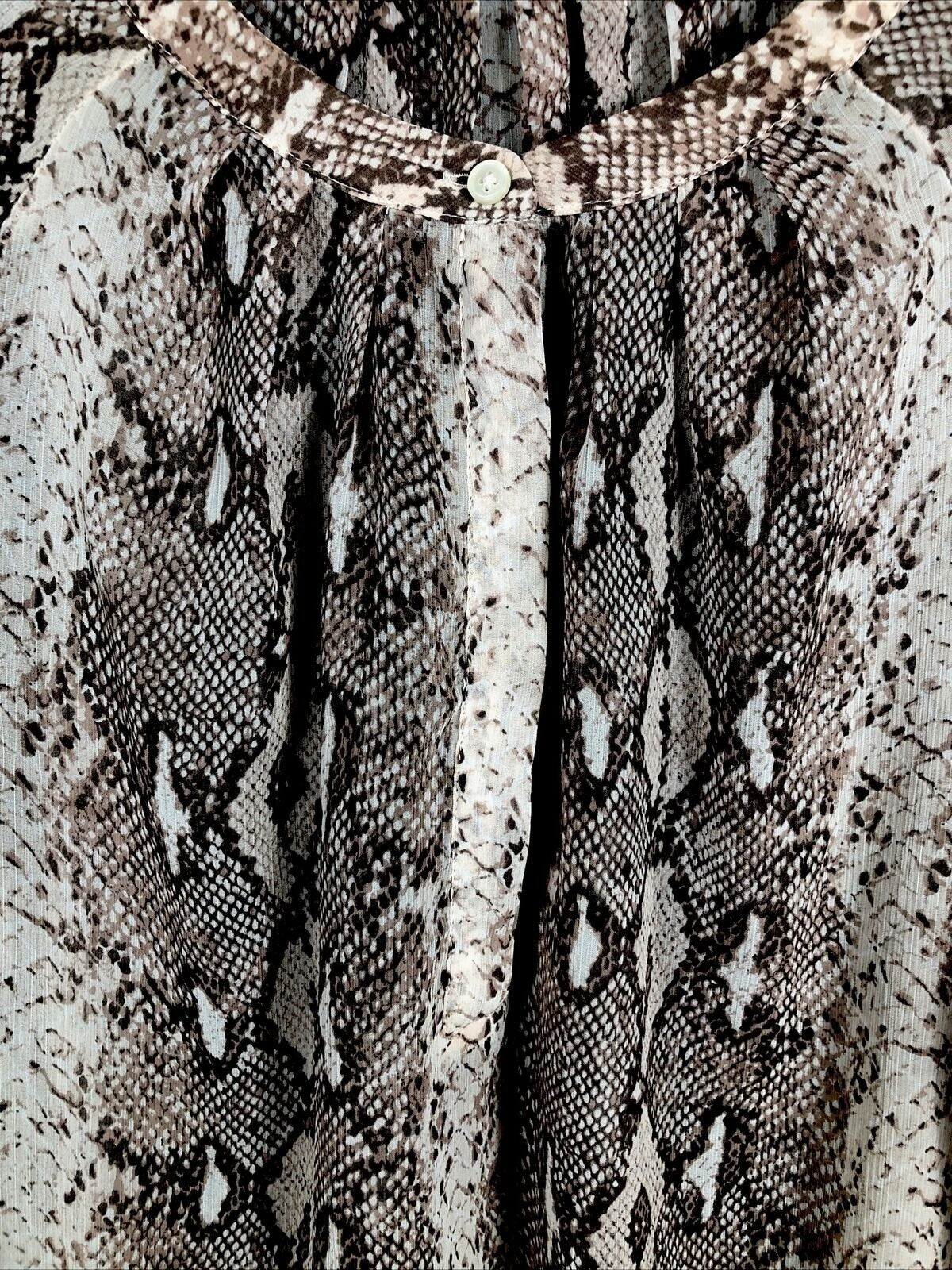 Banana Republic Blouse Women’s Animal Print Blouse Henley Snake Sheer Medium