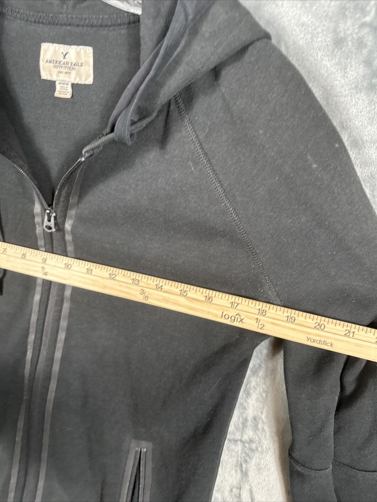 American Eagle Sweater Woman's Black Zip Up Hoodie Sweatshirt Super Soft