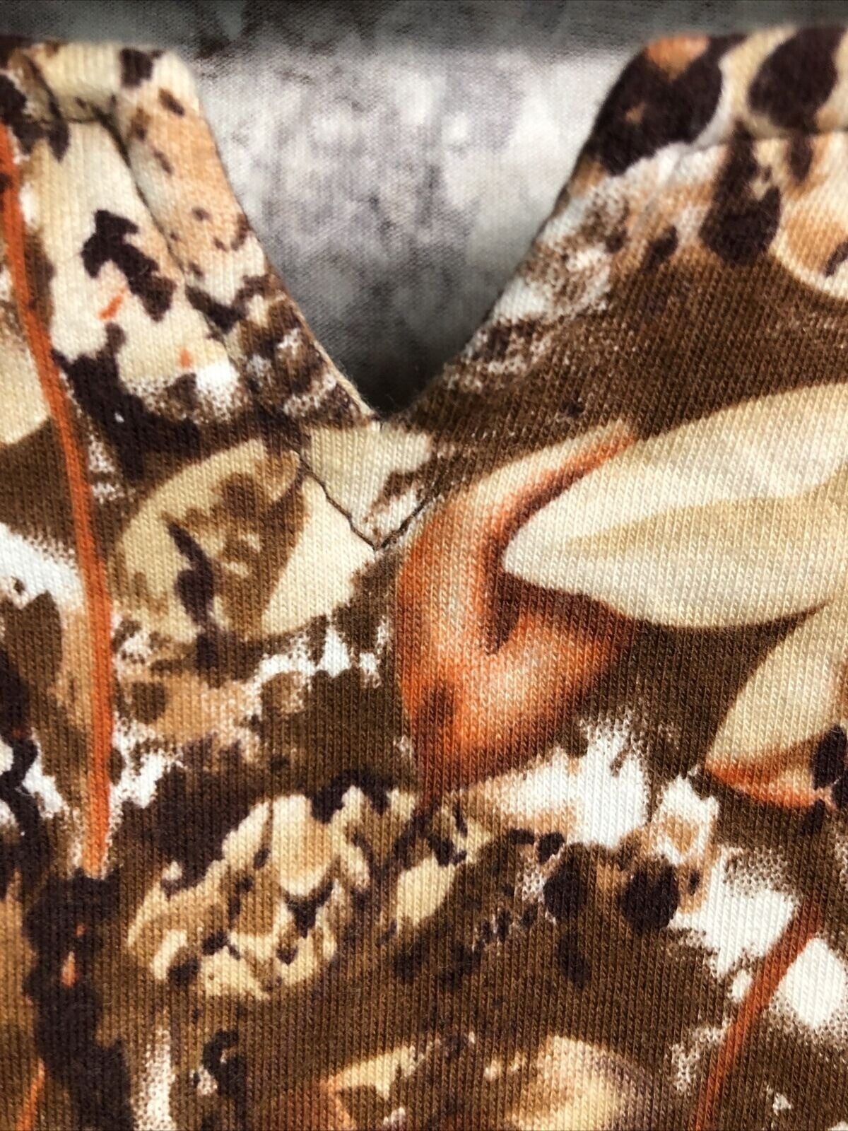 Southern Lady Woman's Snake Skin Brown Floral V Neck Size Large 3/4 Sleeve
