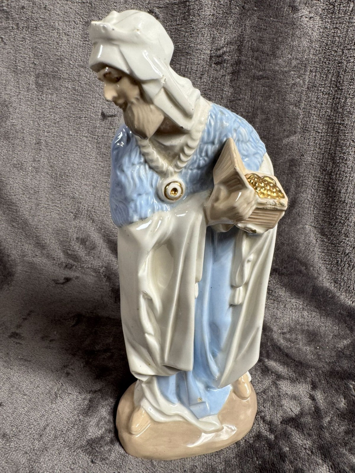 Nao by Lladro Collectible Porcelain Figurine: KING BALTHASAR WITH JUG - 11-1/4"