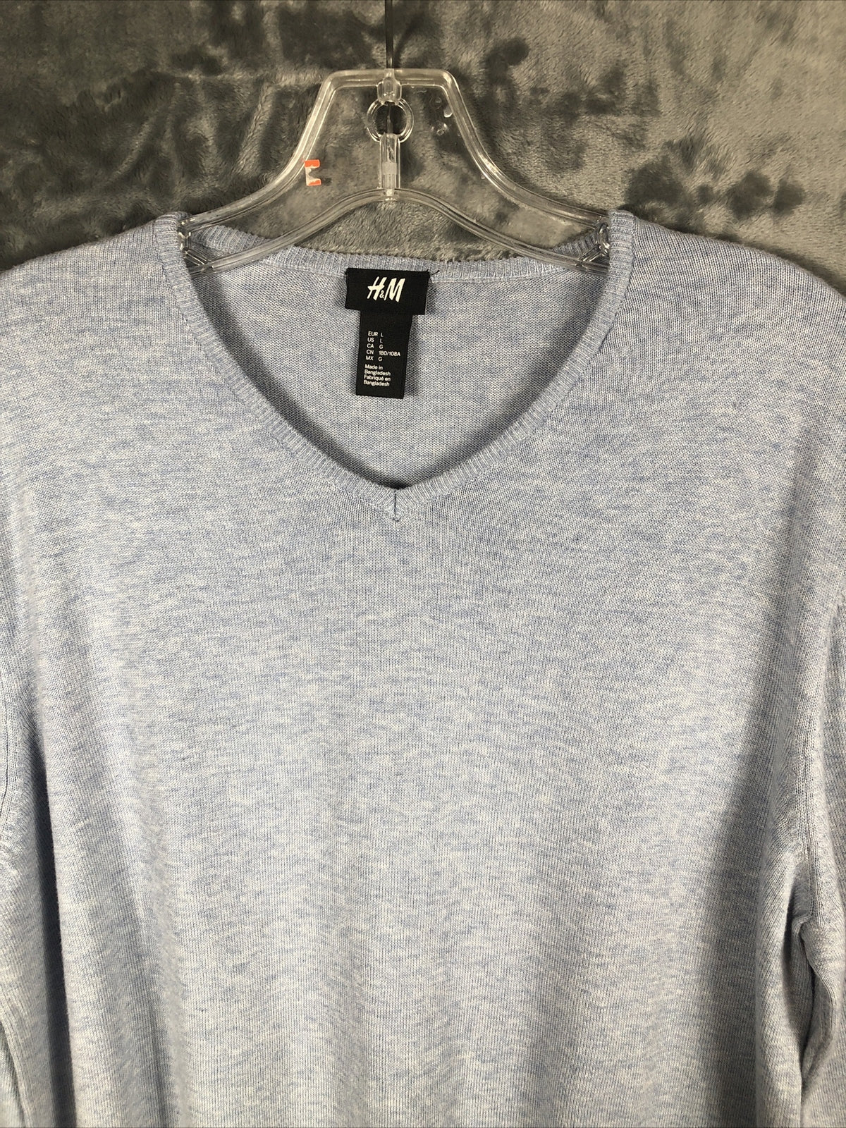H&M Sweater Men’s Pull Over V-Neck Light Blue Long Sleeves Adult Large