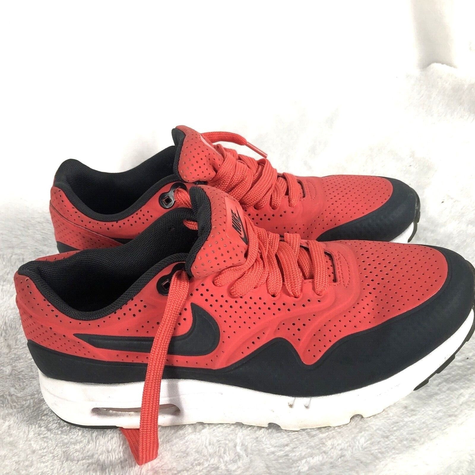 Nike Air Max Shoes Red & Black Perforated Sneakers