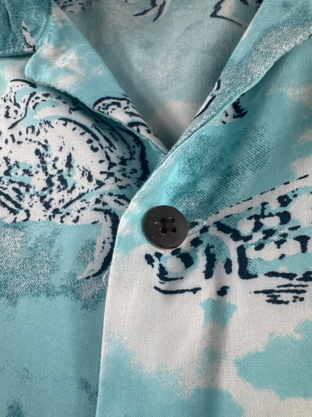 Vintage Button-Up Hawaiian Shirt Crab & Fish Print Short Sleeves Beach Theme