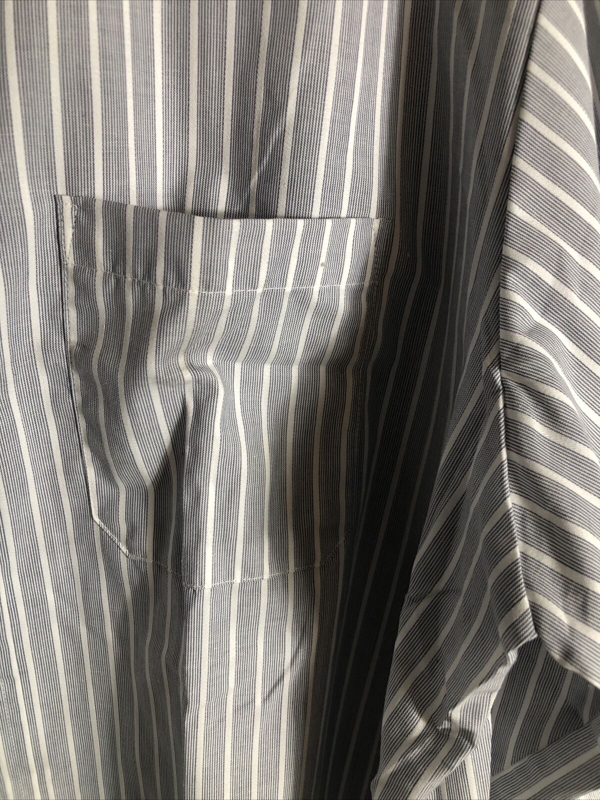 Saint Michael Men’s Shirt Button Down Long Sleeve 17 1/2 Neck 44 Stripped￼