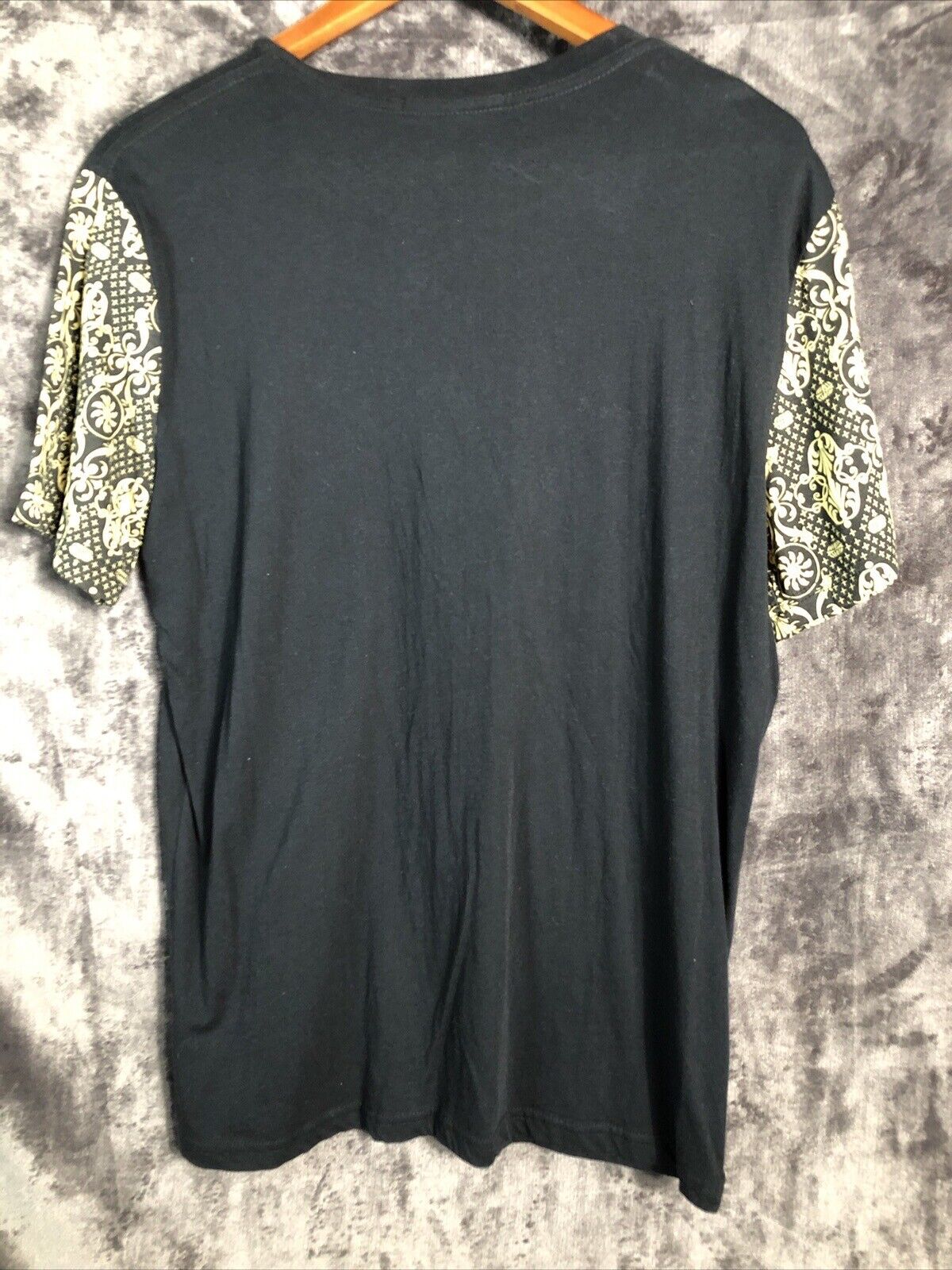 2 Men Pocket Tee Two Toned Black  Yellow Geo Print Men Size L