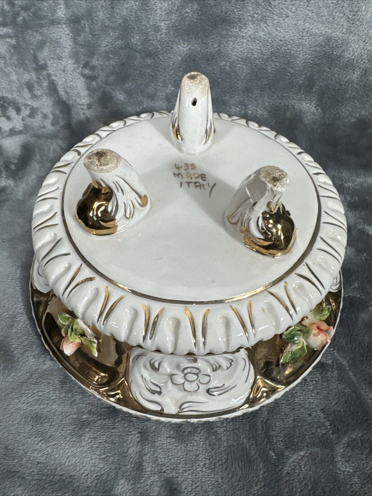 Beautiful Capodimonte Italy Large Lidded Footed Hand Painted Centerpiece Dish