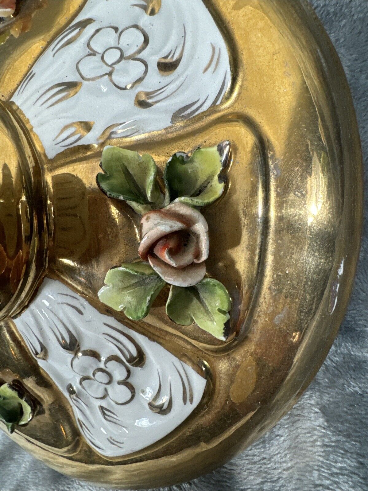 Beautiful Capodimonte Italy Large Lidded Footed Hand Painted Centerpiece Dish