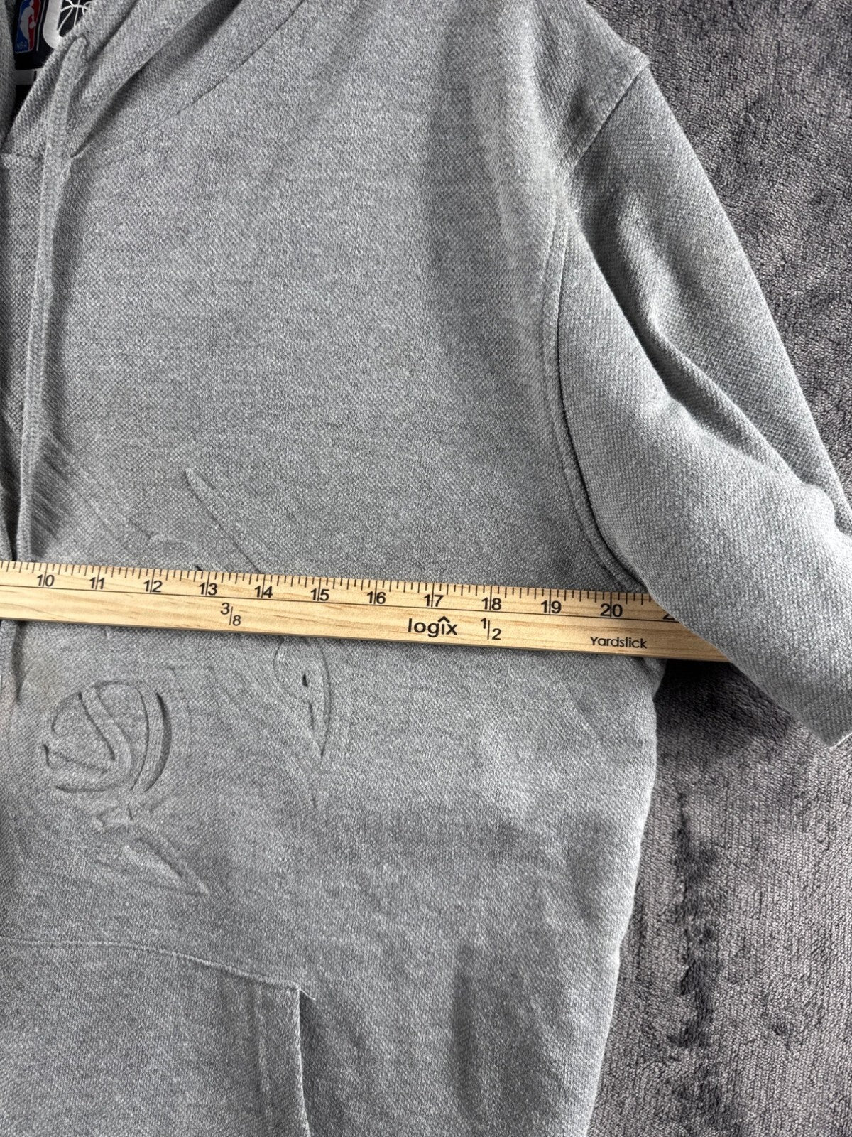 NBA Men's Gray Hoodie Sweatshirt Large - Embossed Logo
