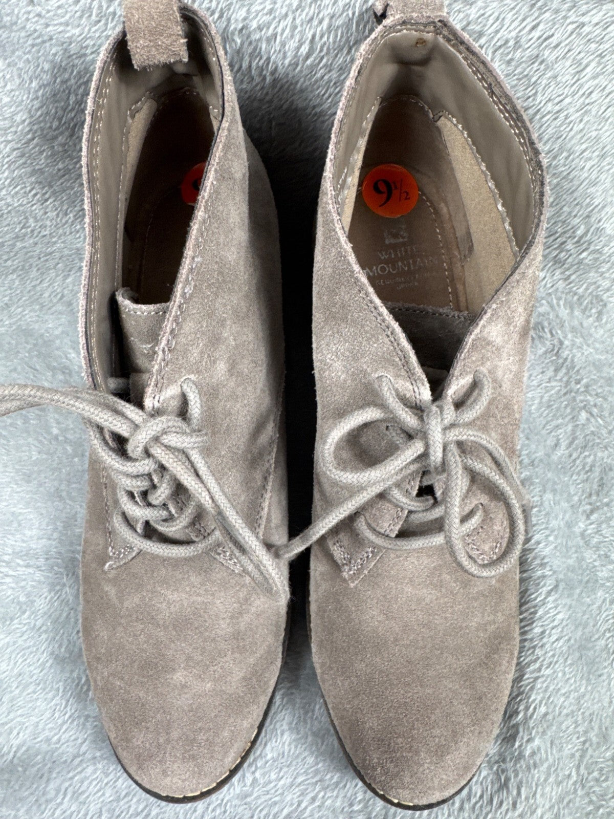 White Mountain Womens 9.5 Gray Suede Lace-Up Wedge Ankle Booties