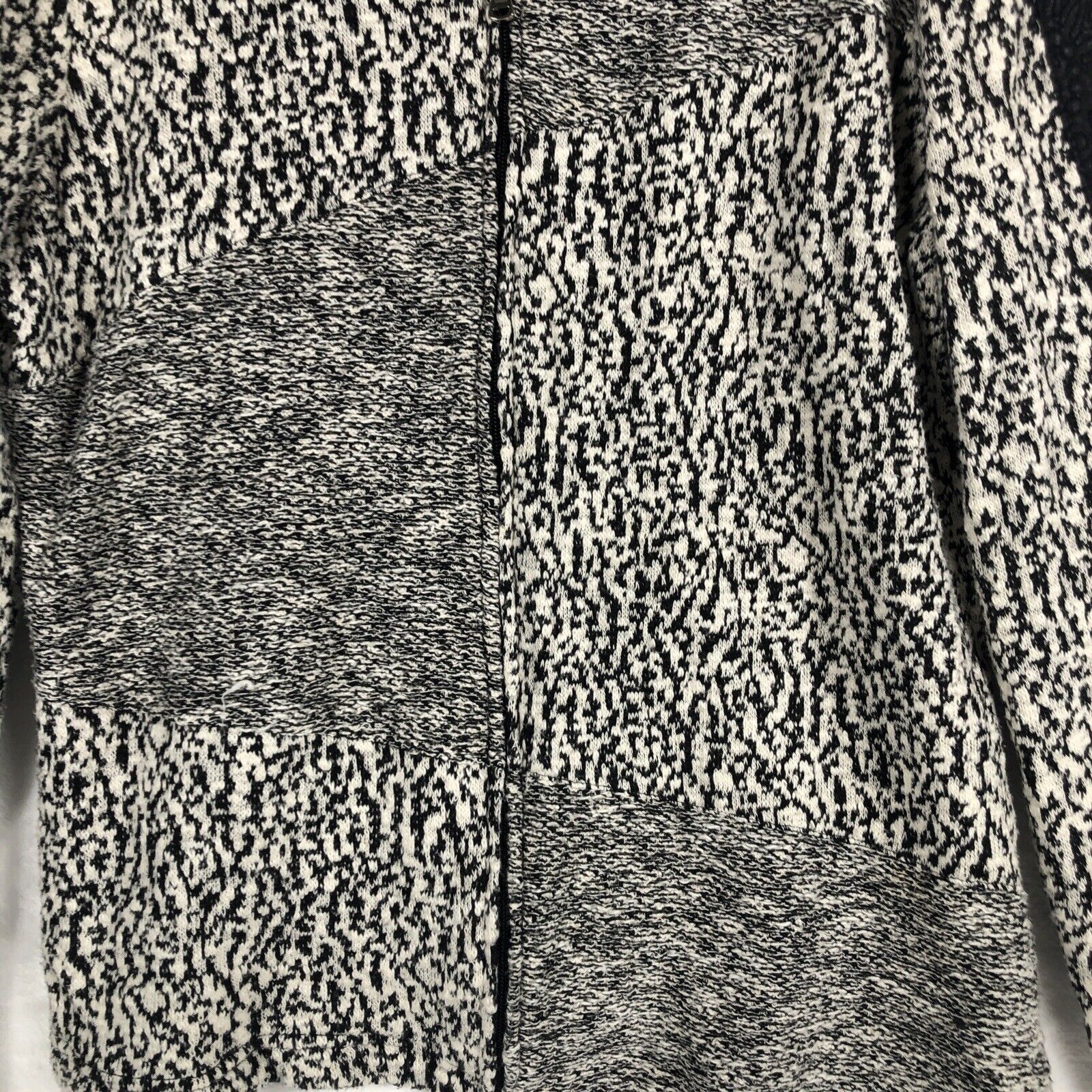 Women's Sweater Animal Print Erin London Jacket Size Adult Medium