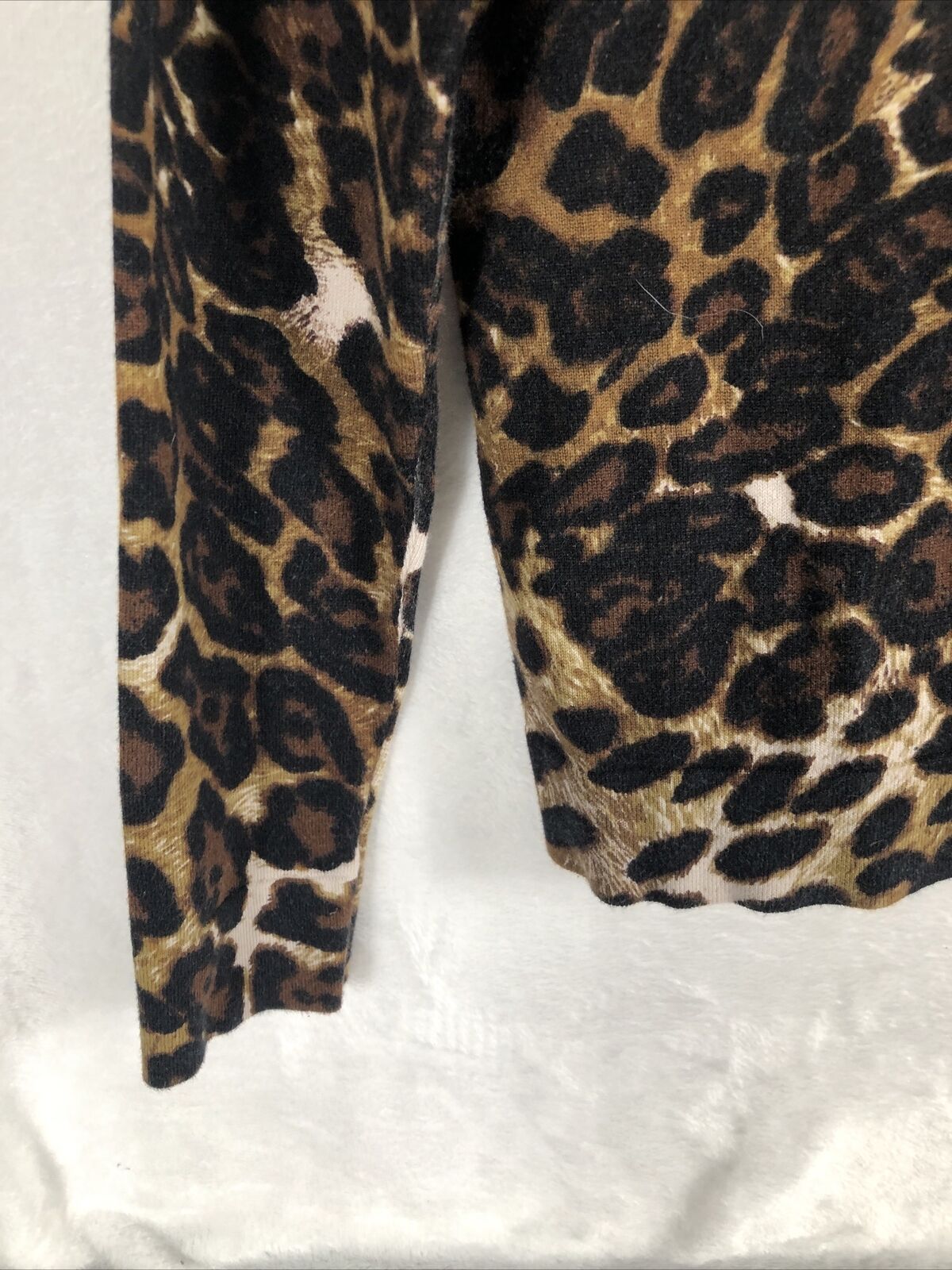 August Silk Heritage Woman’s Leopard ￼Shirt ￼Animal Print ￼Size Adult Small