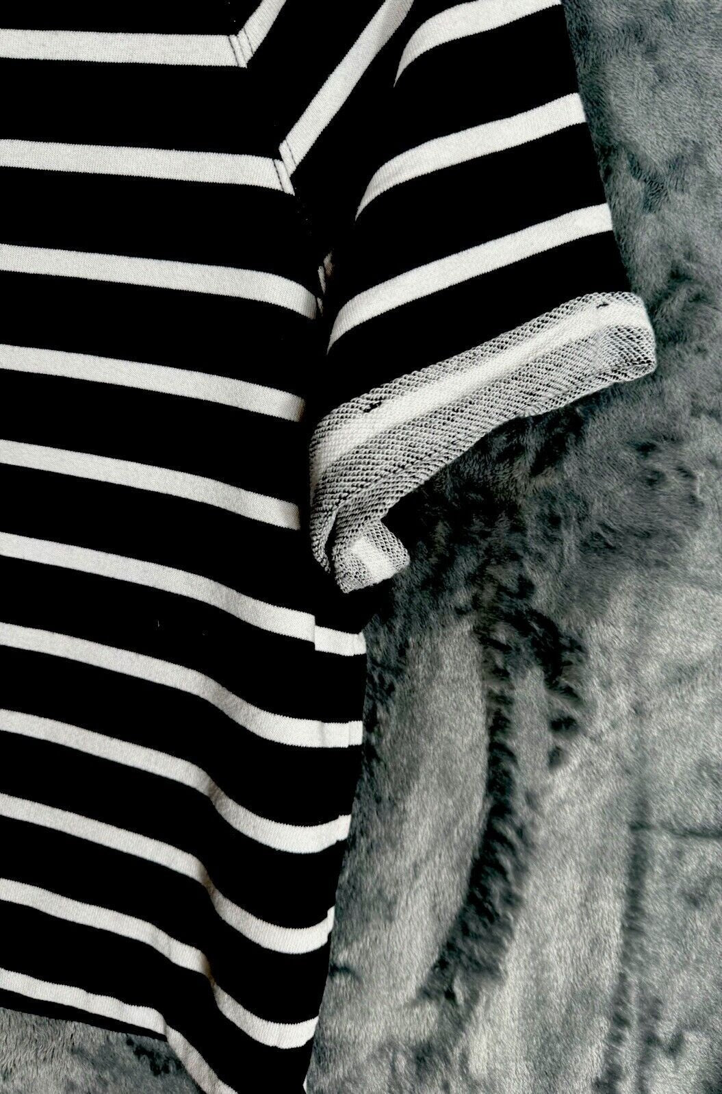 Calvin klein Woman's Shirt Crop Top Black/White Size Adult Medium