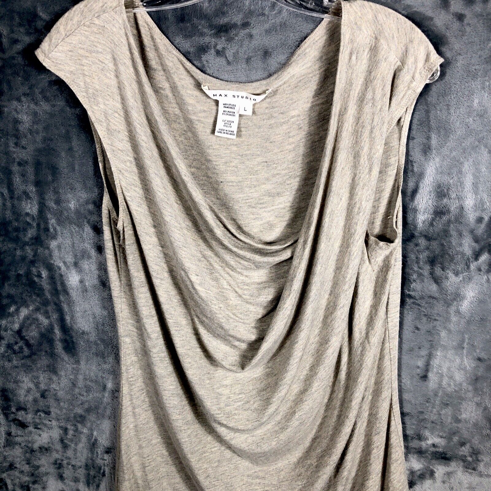 Max Studio Woman's Top Sleeveless Shirt Cute Blouse Large 