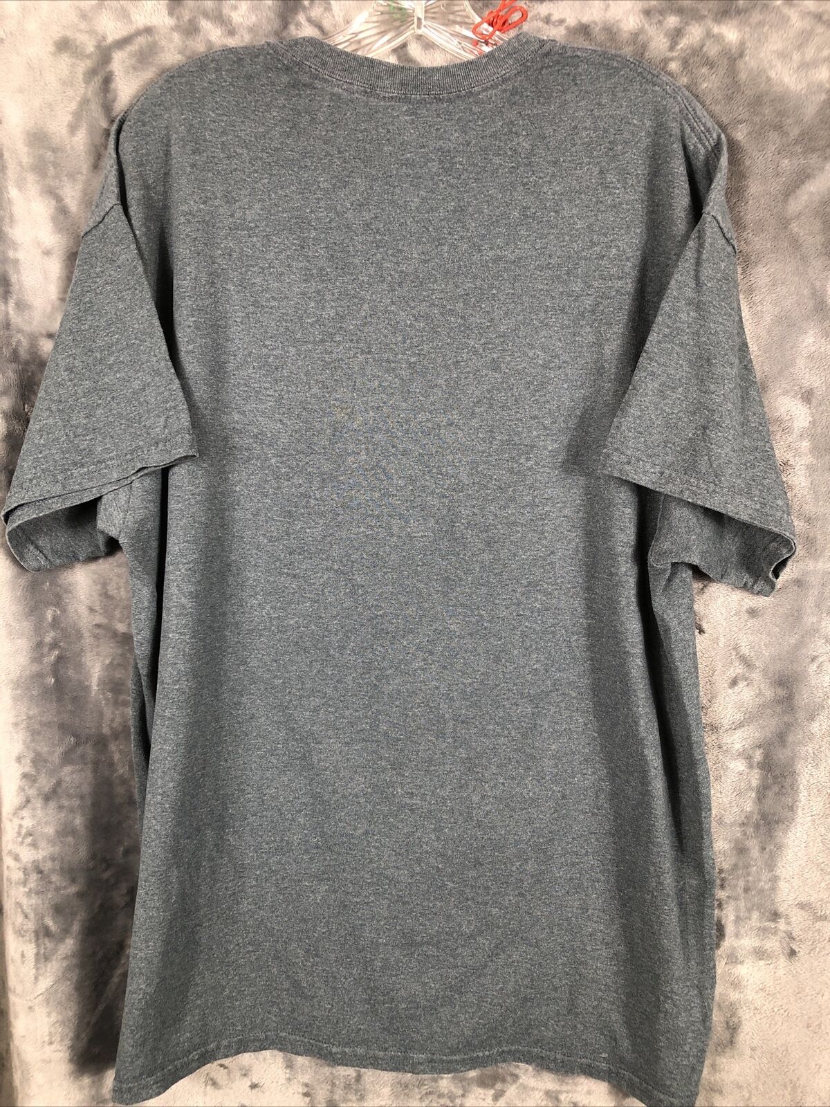 GILDAN Mens T Shirt  X-LARGE Graphic Print Shirt 