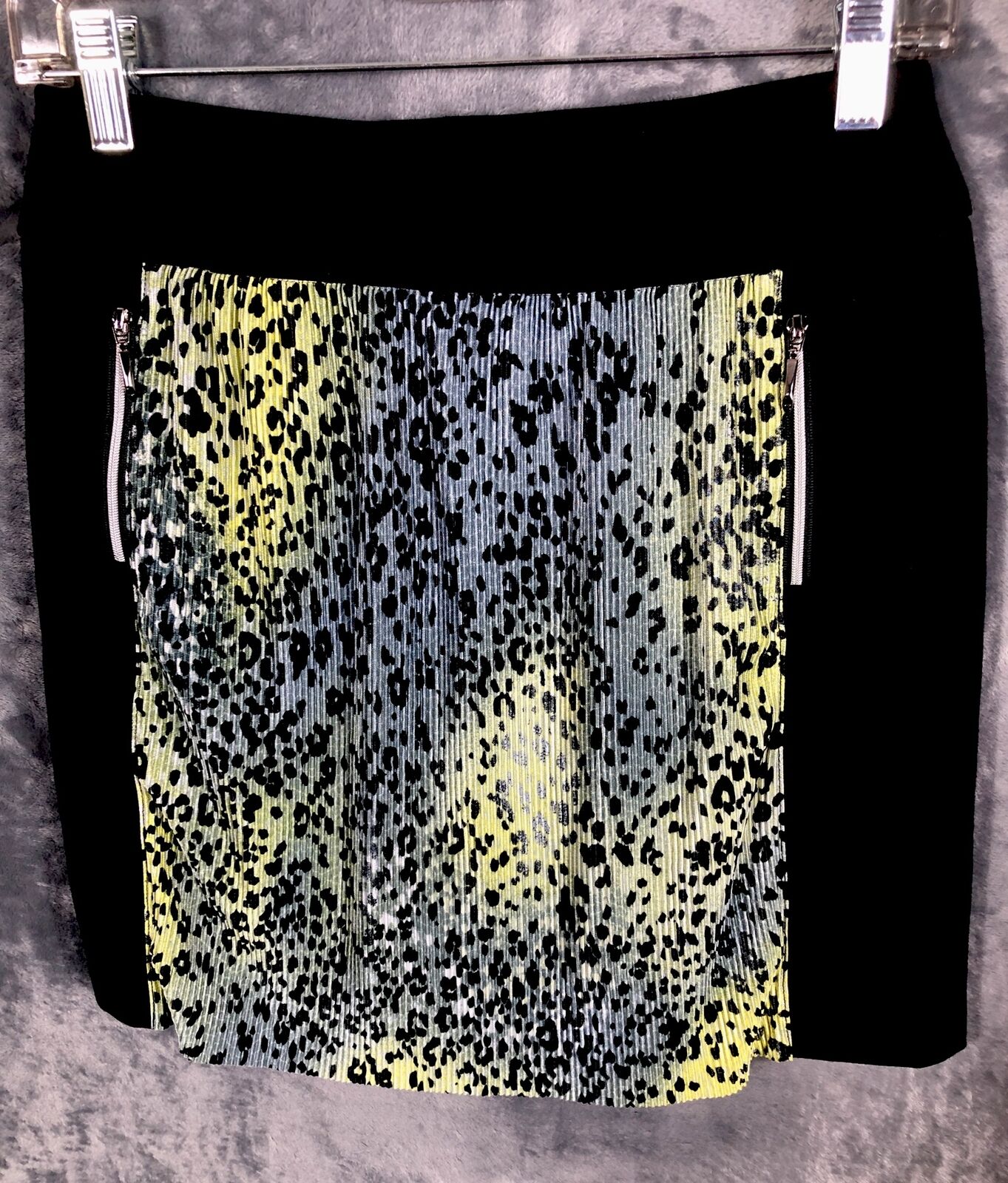 Jamie  Sadock Women’s Skort Size 4 Short Black With Animal Print 2 Zippers Front