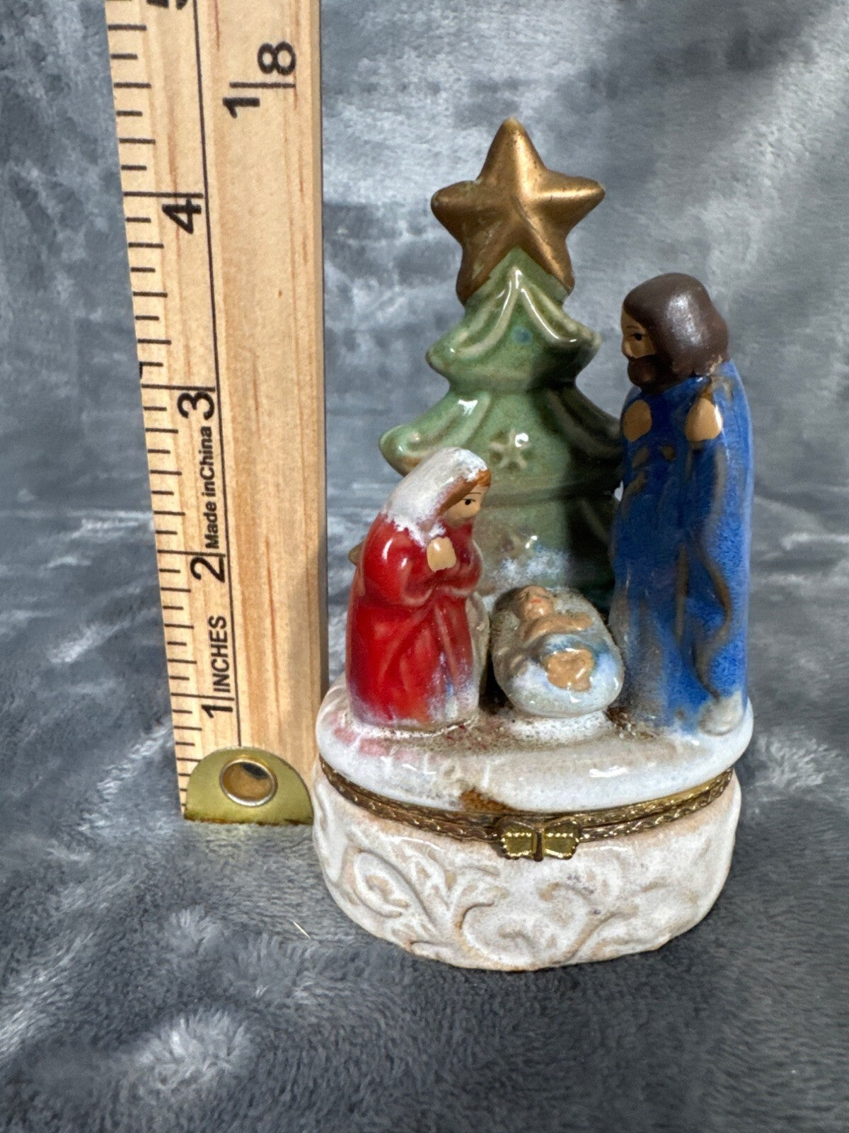Vintage Ceramic Nativity Scene Hinged Trinket Box With Star & Tree