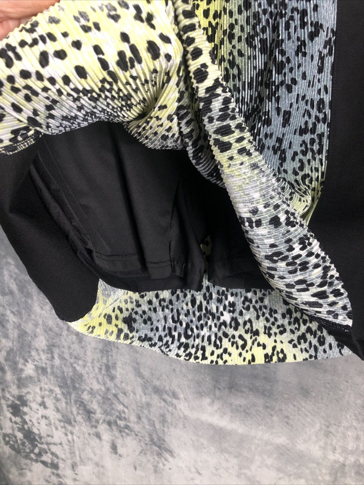 Jamie  Sadock Women’s Skort Size 4 Short Black With Animal Print 2 Zippers Front