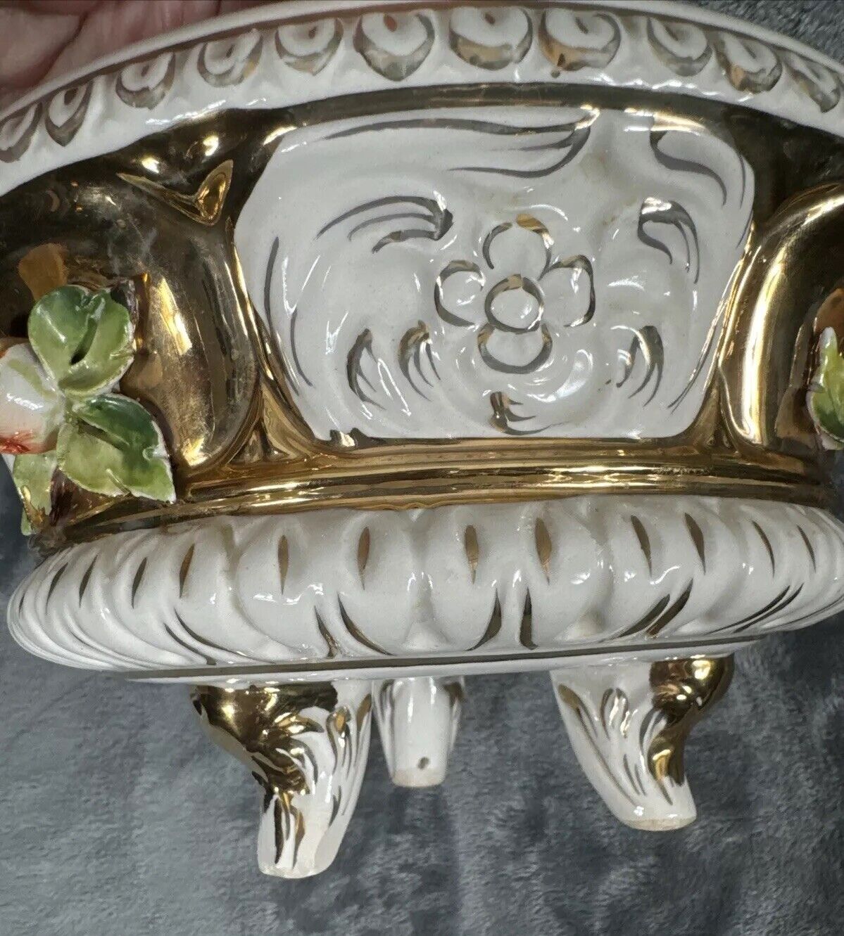 Beautiful Capodimonte Italy Large Lidded Footed Hand Painted Centerpiece Dish