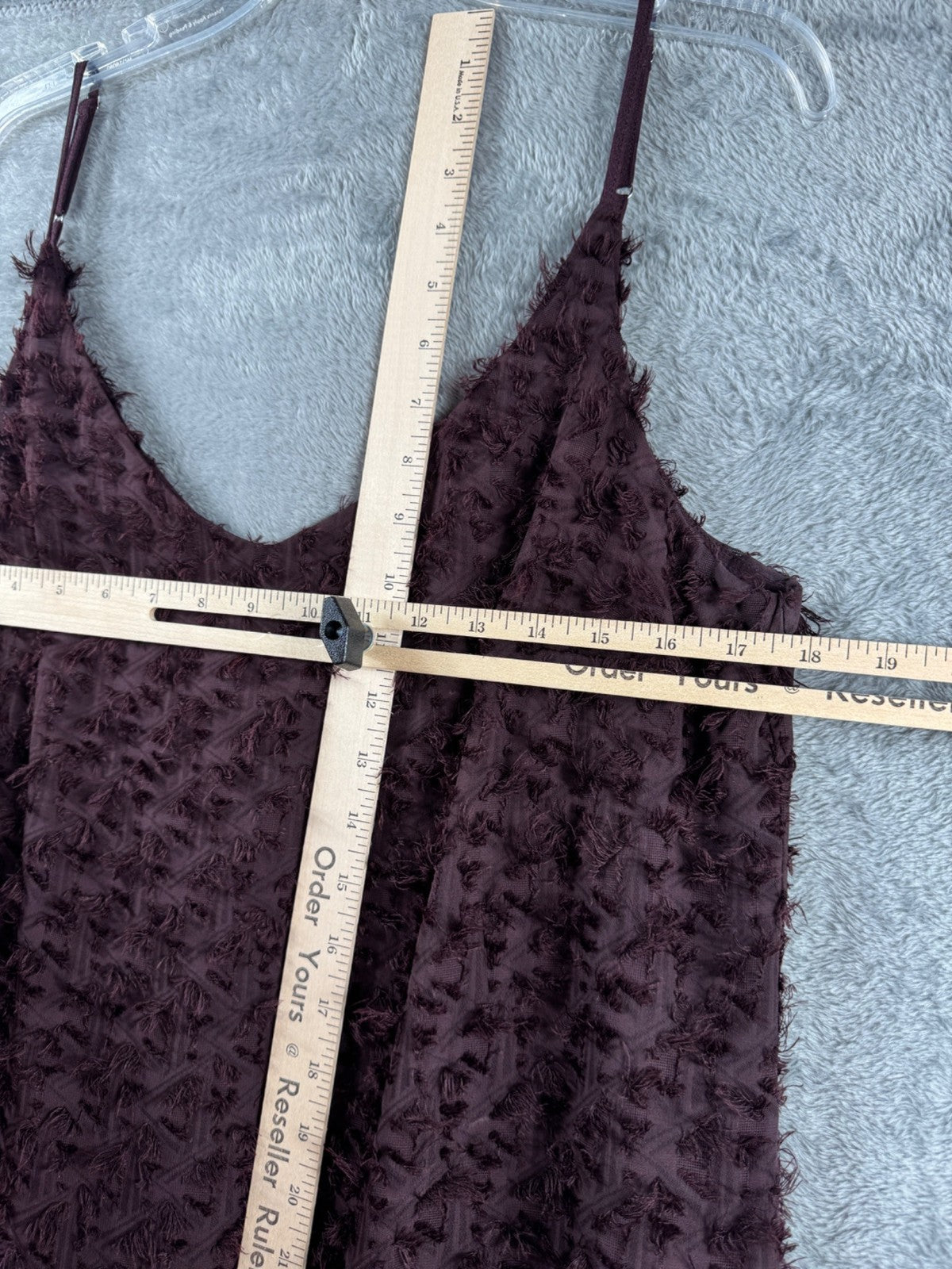 1.State Burgundy Textured Sleeveless V-Neck Tank Top Womens M