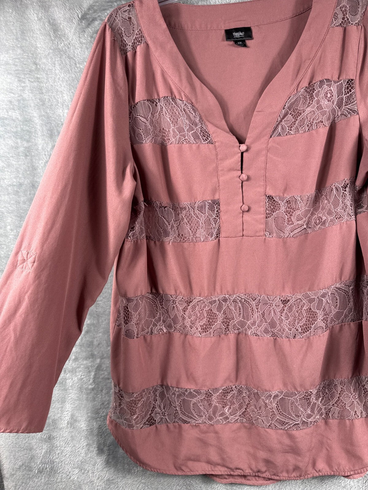 Massimo Womens Shirt Mauve Floral Lace inserts 3/4 Sleeve V Neck Blouse Top Size