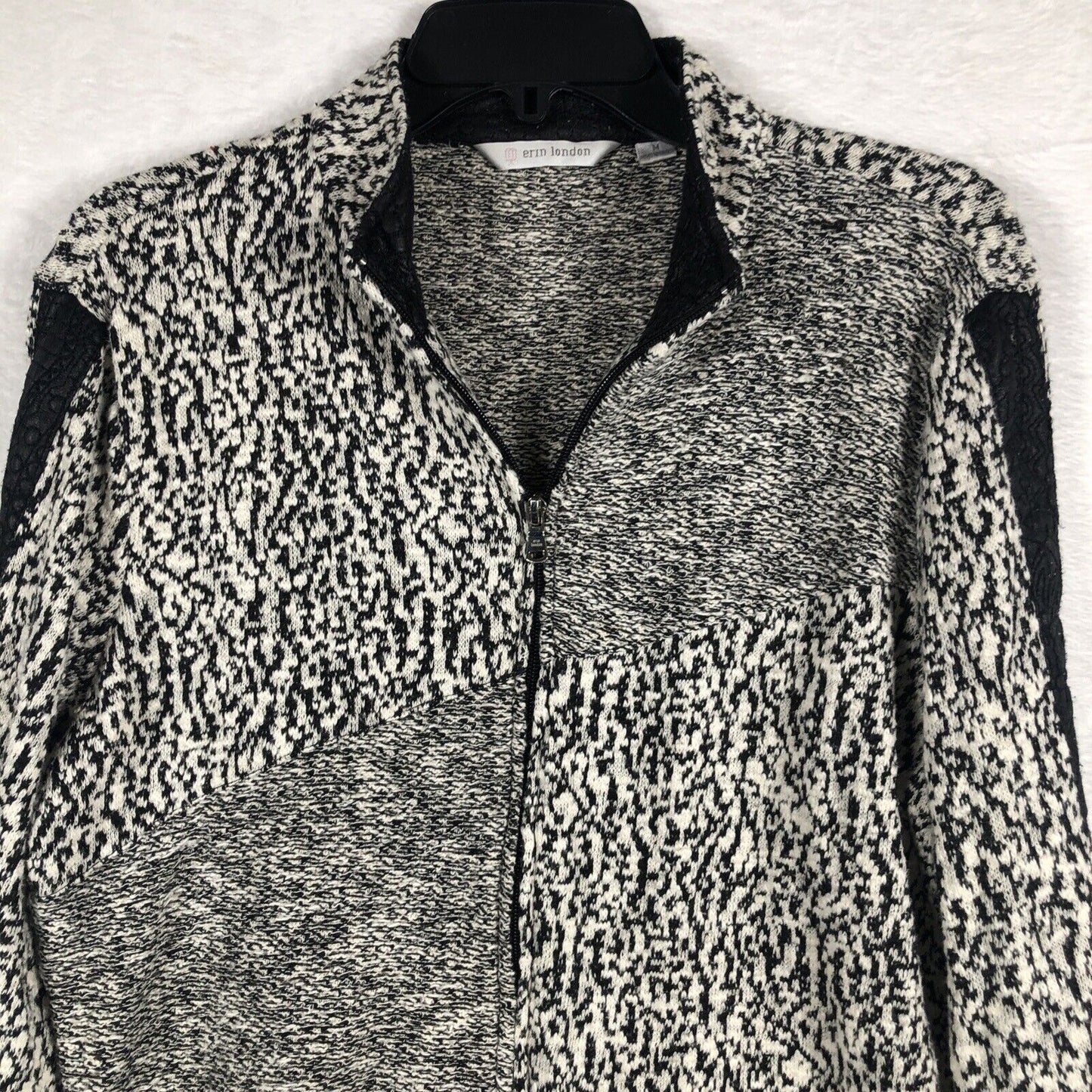 Women's Sweater Animal Print Erin London Jacket Size Adult Medium