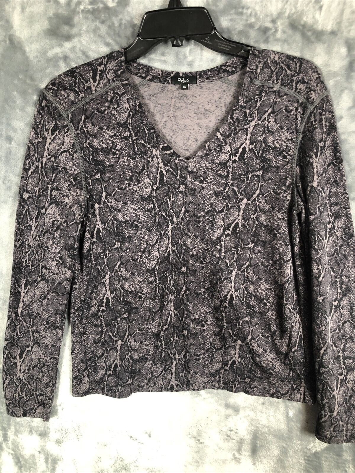 Rail Blouse Womens Animal Snake Print V-Neck Long Sleeve Top Adult X Small