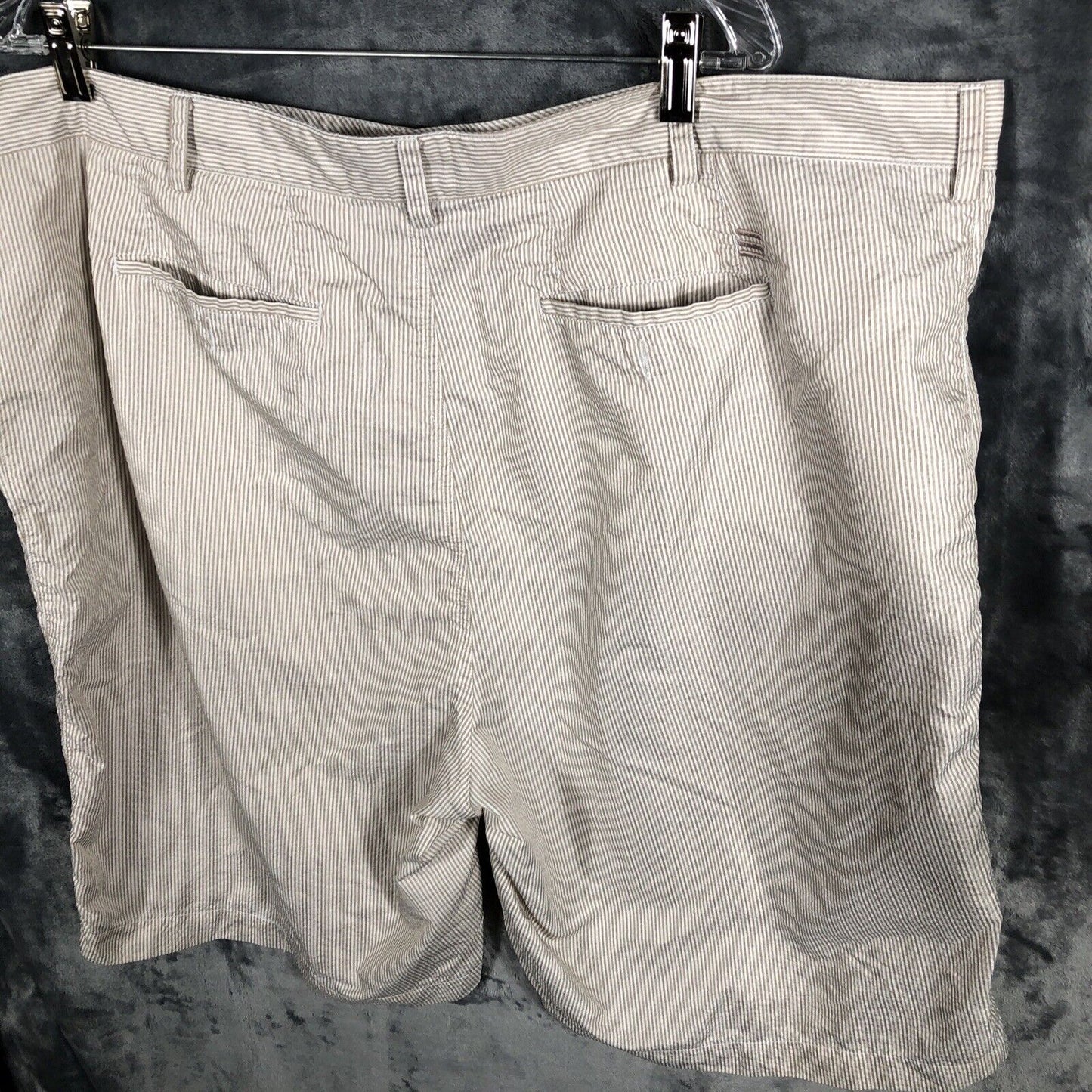 Three Sixty Six Men’s Shorts Size 44