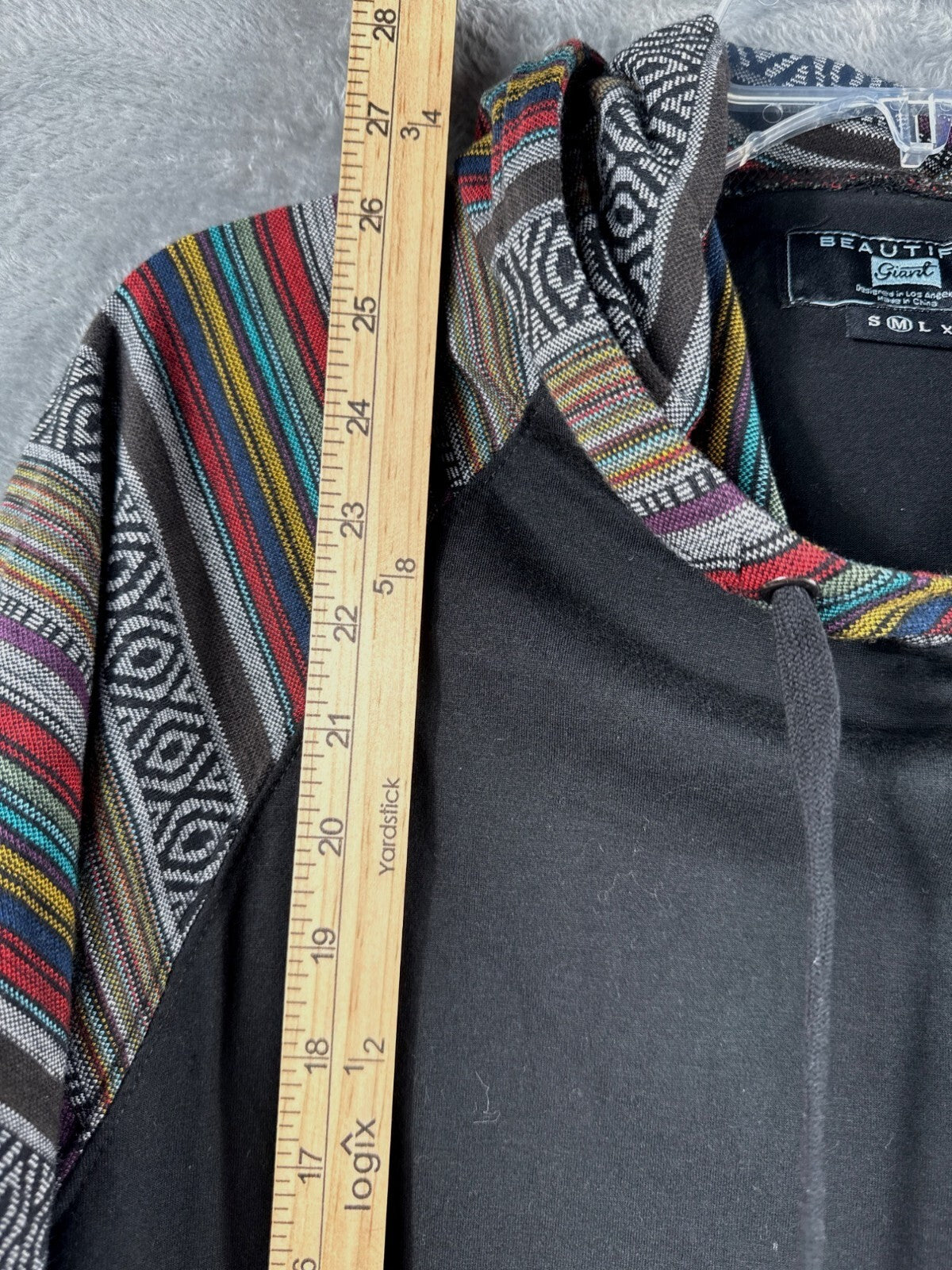 Beautiful Giant Mens Shirt Black Hoodie With Aztec Print Raglan Sleeves Size M