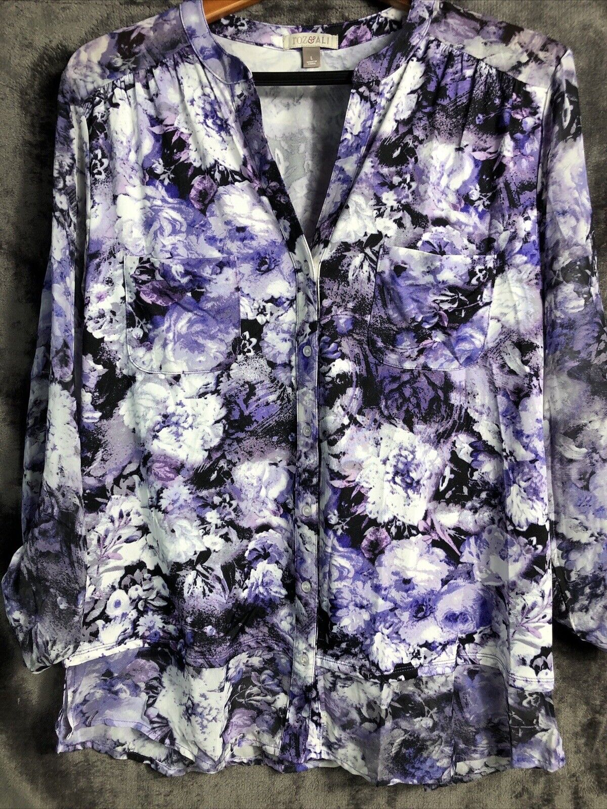 Roz&Ali Purple Floral Button Pockets Sher Sleeves V Neck Women’s Size L