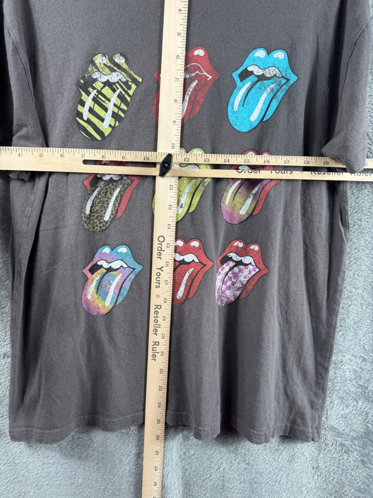 The Rolling Stones Graphic T-Shirt L Multicolor Tongue Logo Brown Unisex