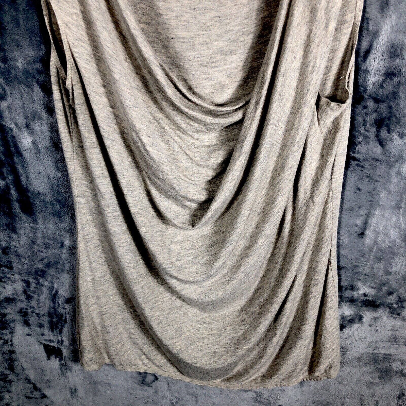 Max Studio Woman's Top Sleeveless Shirt Cute Blouse Large 