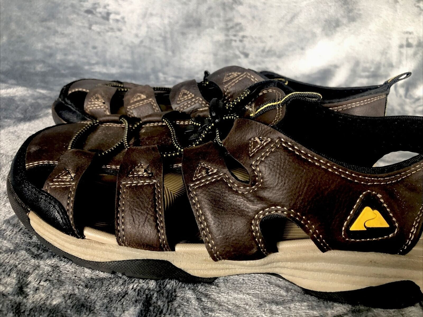 Ozark Trail Mens Sandals Brown Leather Outdoor Slide On Adult Shoes Size 10