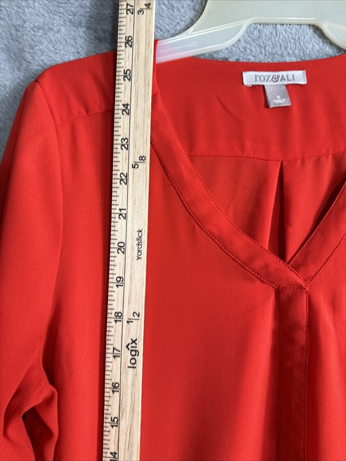Roz & Ali Womens Red V-Neck Blouse With Zipper Detail Size S