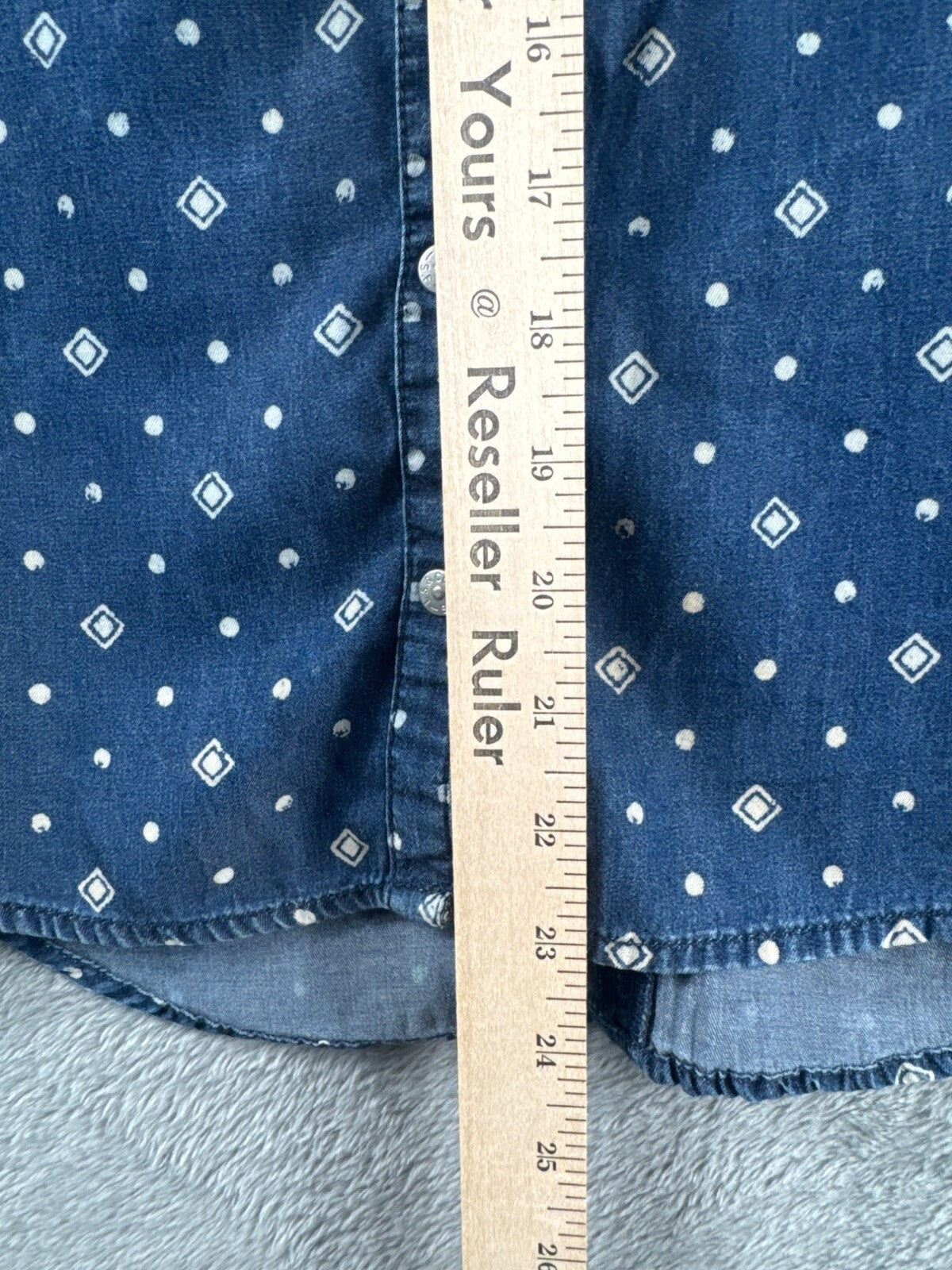 Levis Blue Denim Shirt W/ White Geometric Print Button-Down Front Long Sleeves