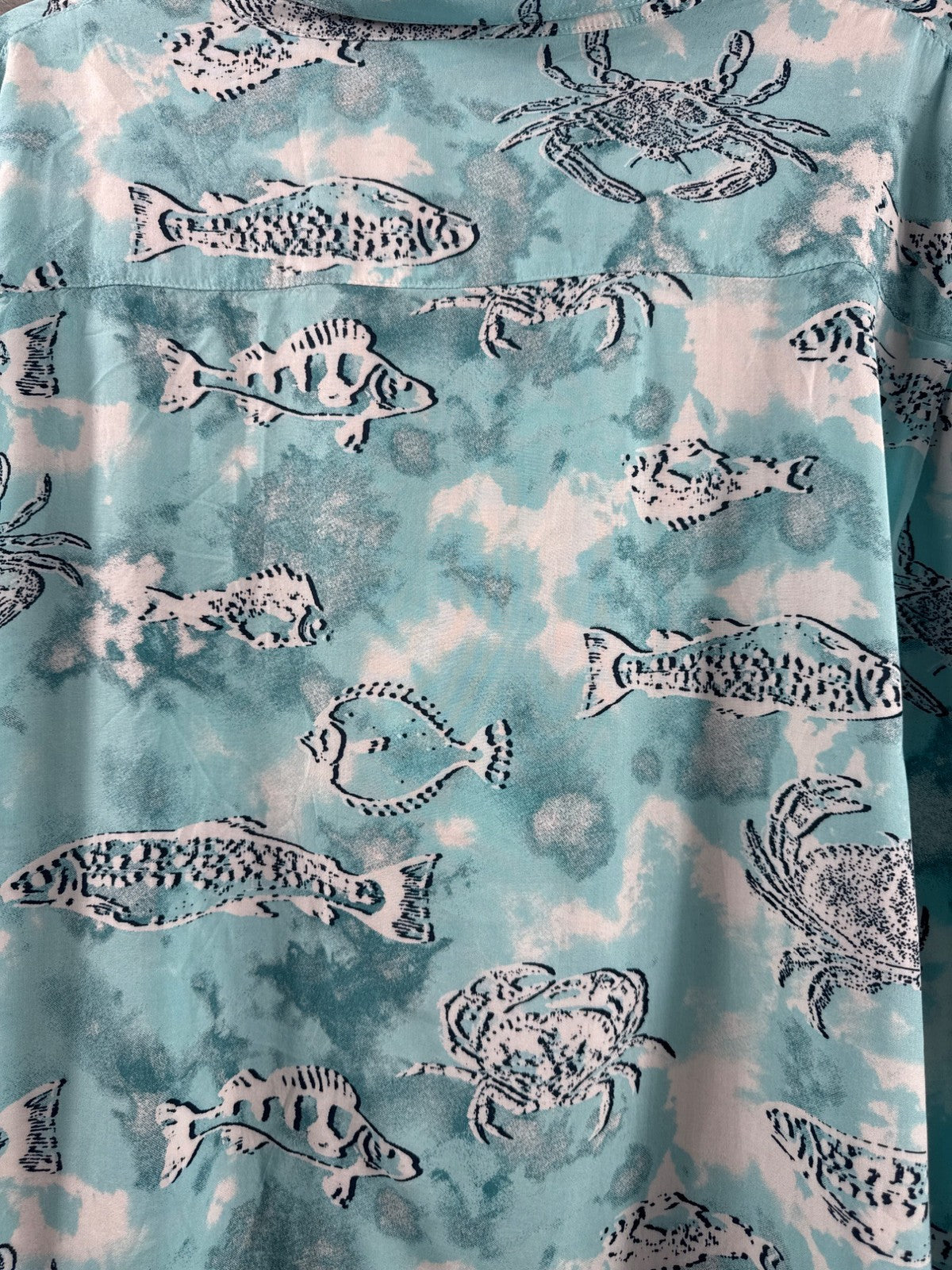 Vintage Button-Up Hawaiian Shirt Crab & Fish Print Short Sleeves Beach Theme