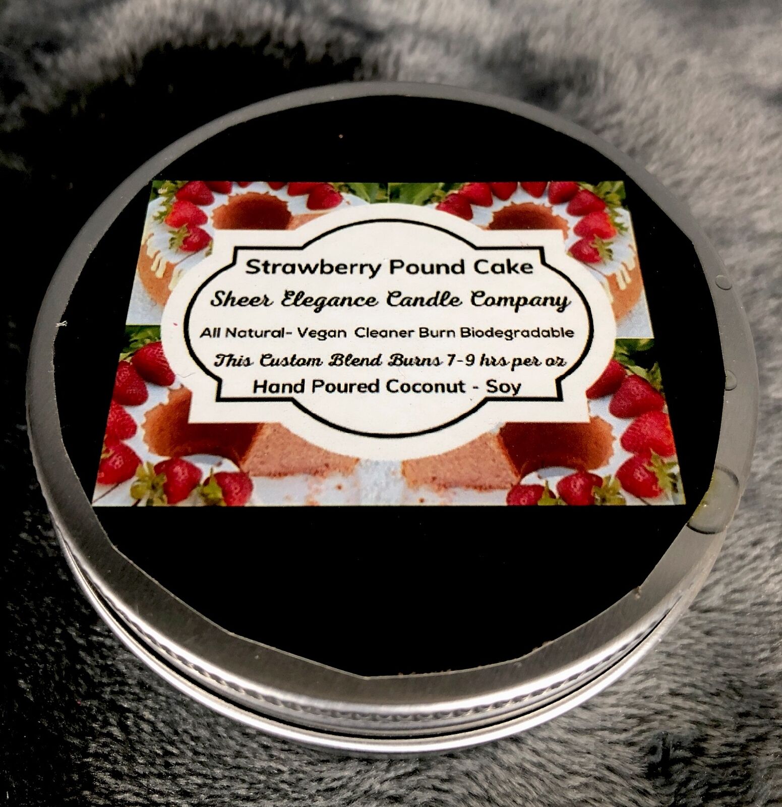 Candles Coconut Soy Blend Strawberry Poundcake 4 Ounce Tin Hand Poured 