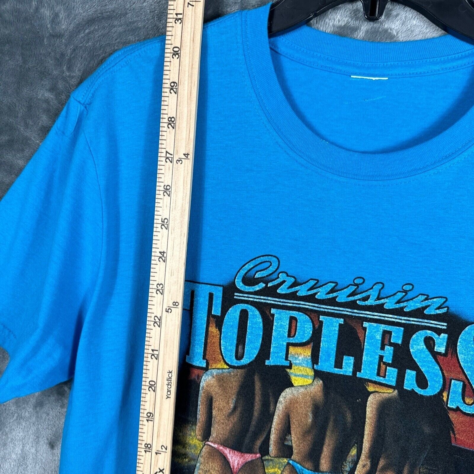 Glidan Men’s T-shirt Cruising Topless Biker Shirt Hot Bikini Babes Medium