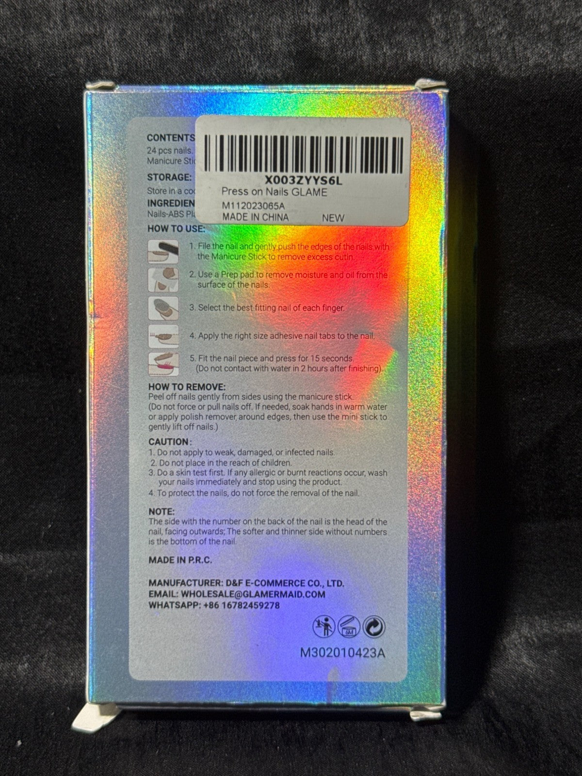 Glamermaid Press-On Nails Moon & Stars Design Adhesive Tabs 24 Pcs Black & Gold