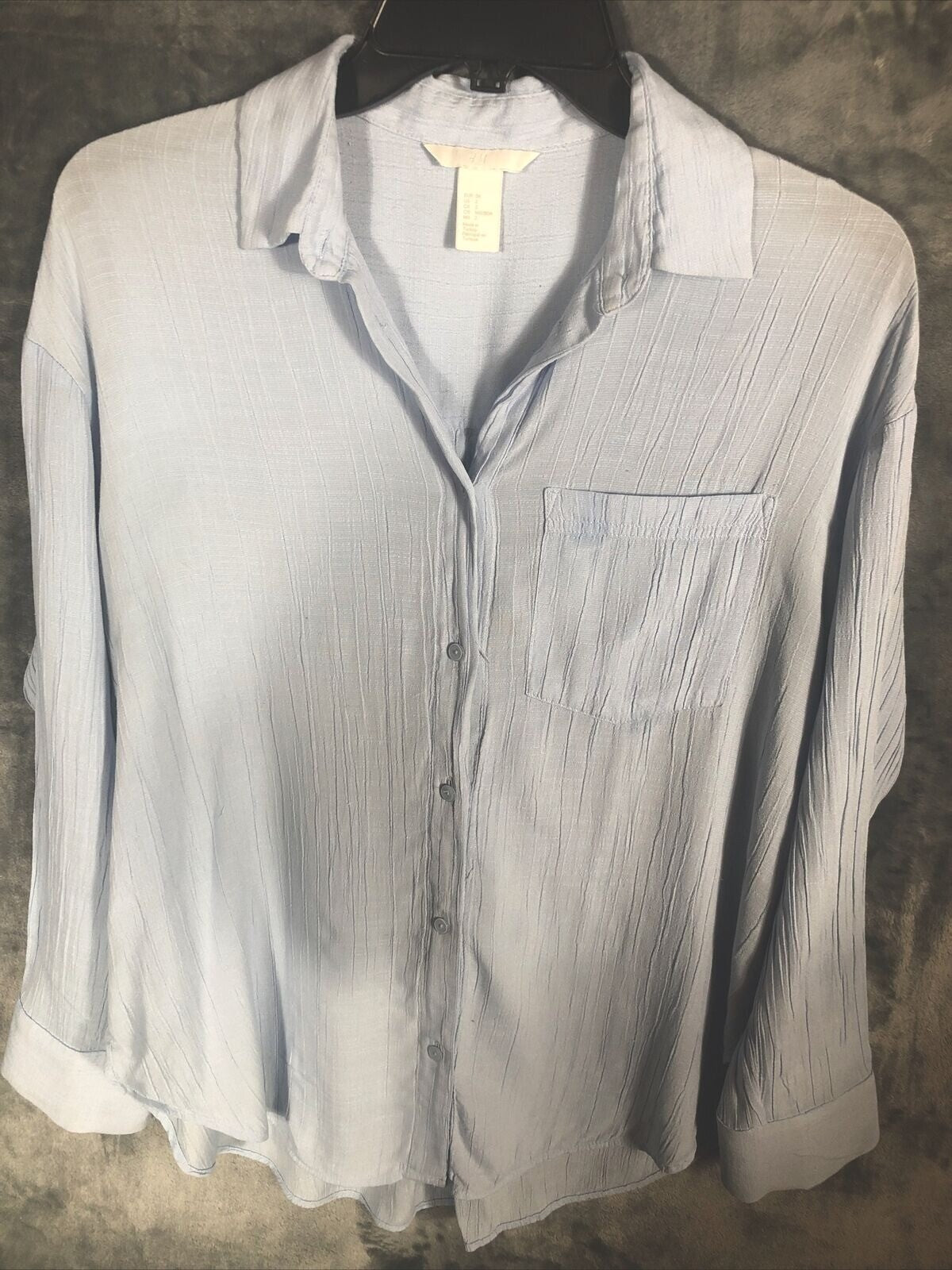 H&M Light Blue Womens Long Sleeve Button-Up Shirt Size 2