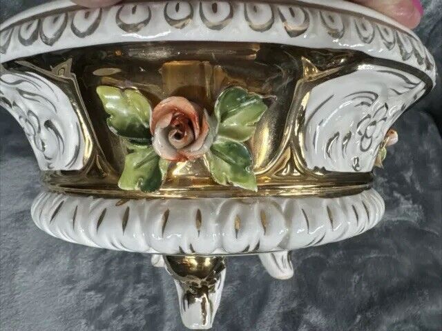 Beautiful Capodimonte Italy Large Lidded Footed Hand Painted Centerpiece Dish