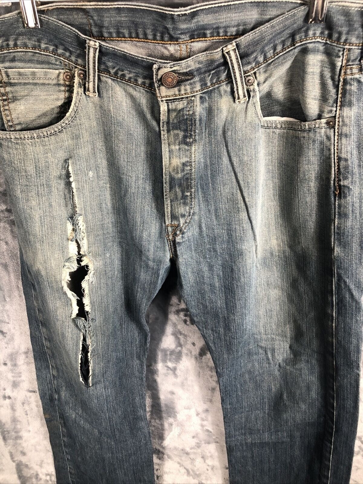 Levi’s 501 Jeans Men’s Size 34-34 Distressed Ripped Pants