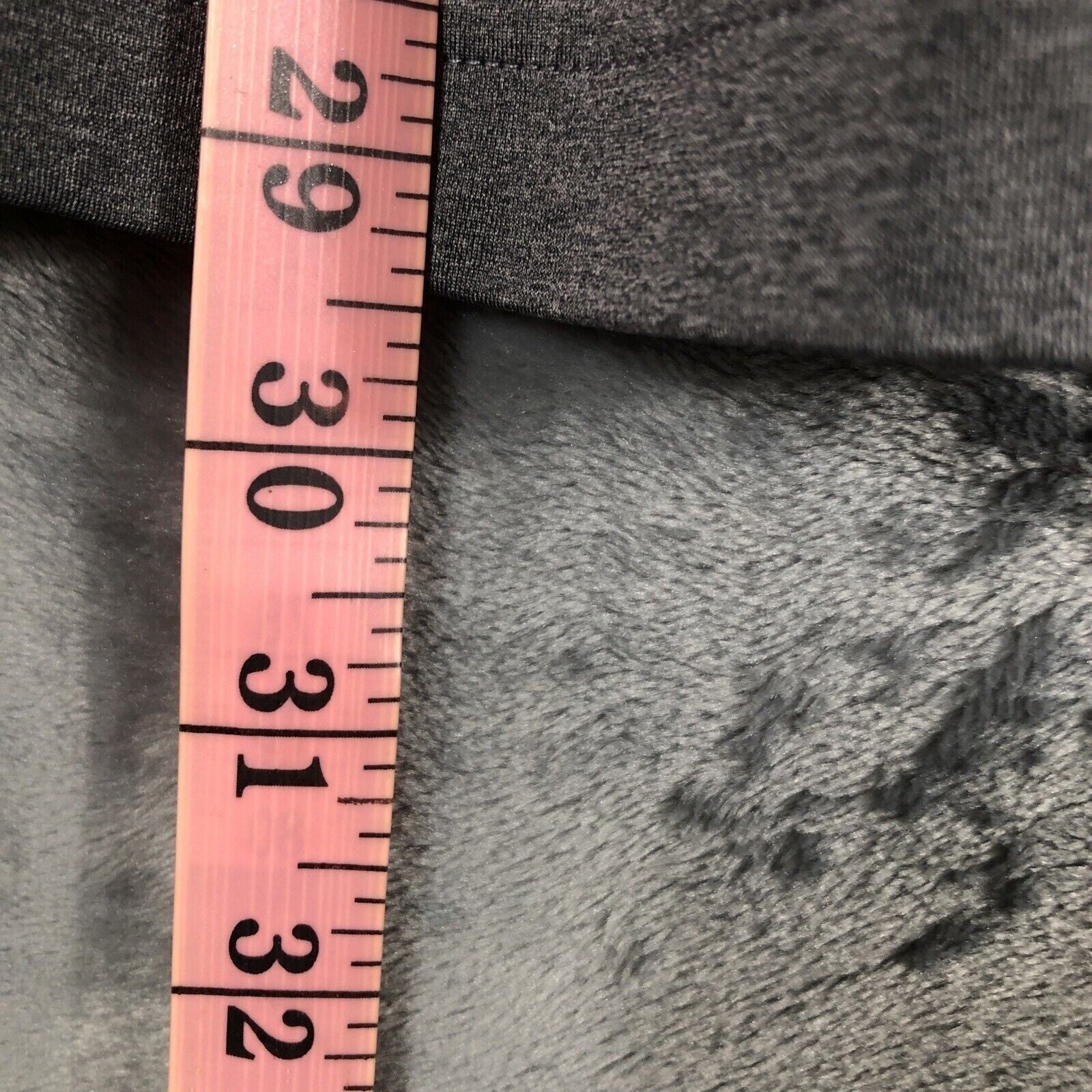 Under Armour Heatgear T Shirt Size Medium Mens Gray Short Sleeve Raglan Loose