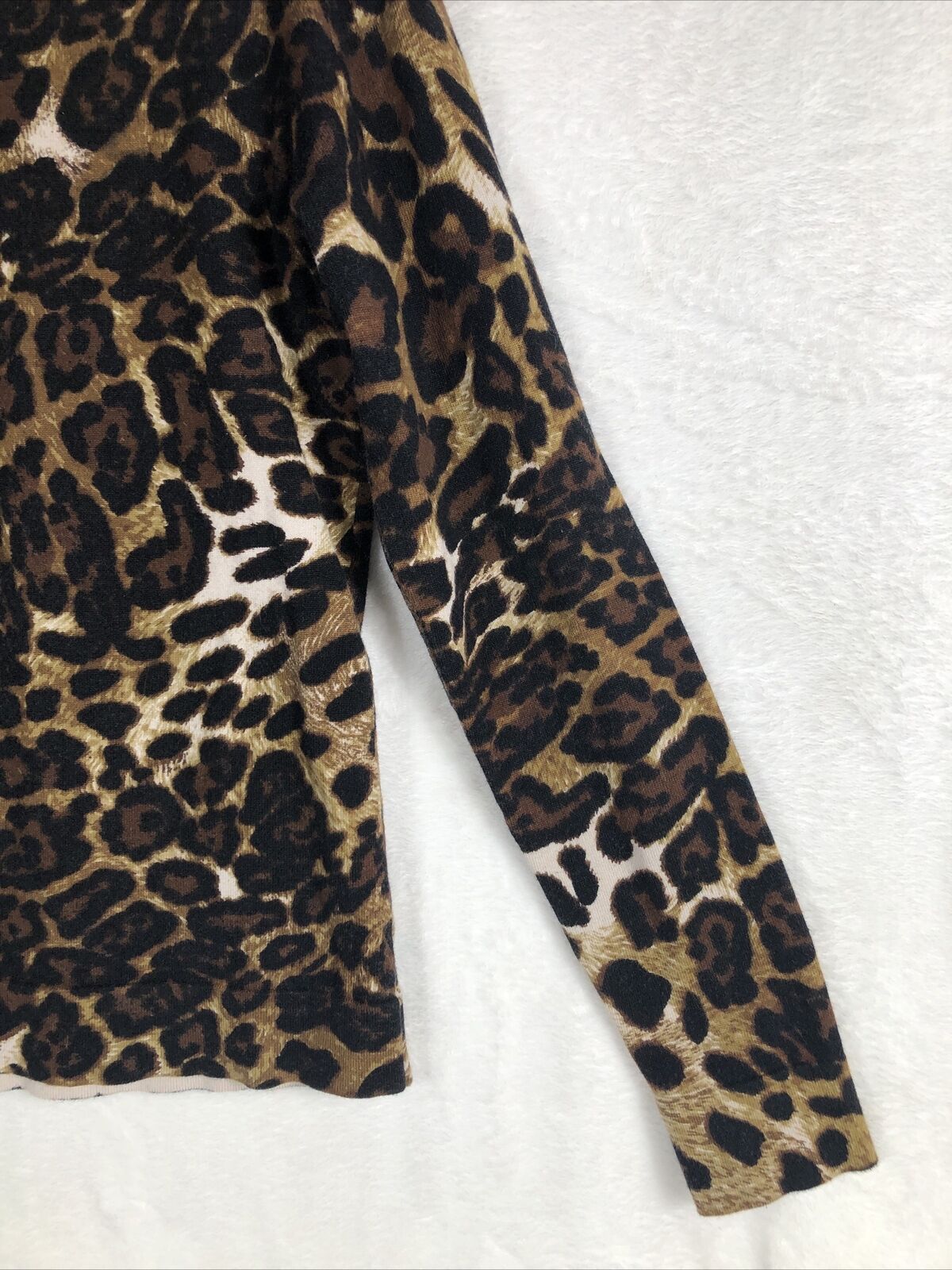 August Silk Heritage Woman’s Leopard ￼Shirt ￼Animal Print ￼Size Adult Small